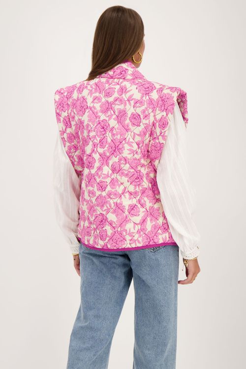 Beige gewatteerd gilet met roze en paarse bloemenprint