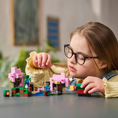LEGO Minecraft 21260 Hage med kirsebærtrær