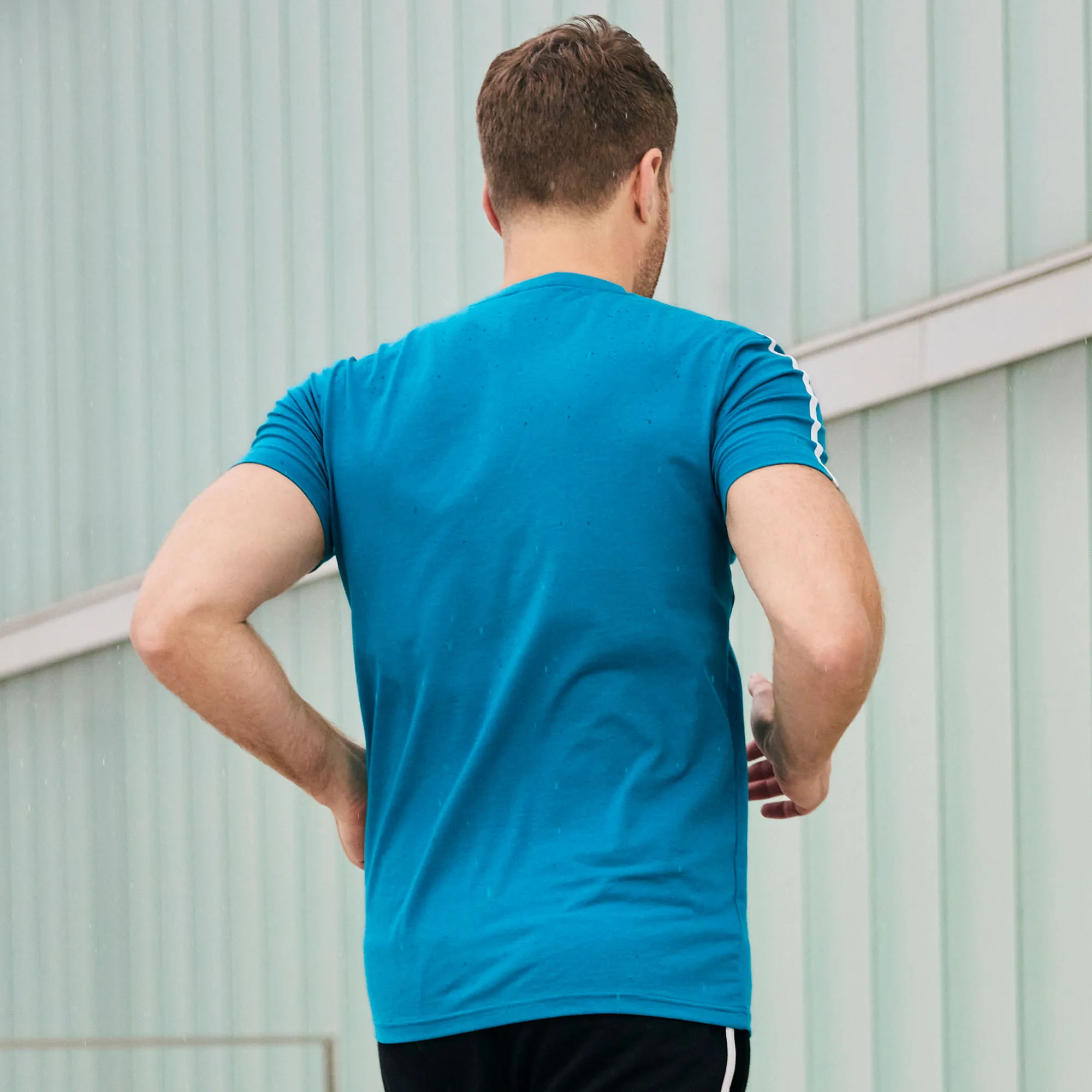 Herren-Fitness-T-Shirt mit Kontrast-Streifen