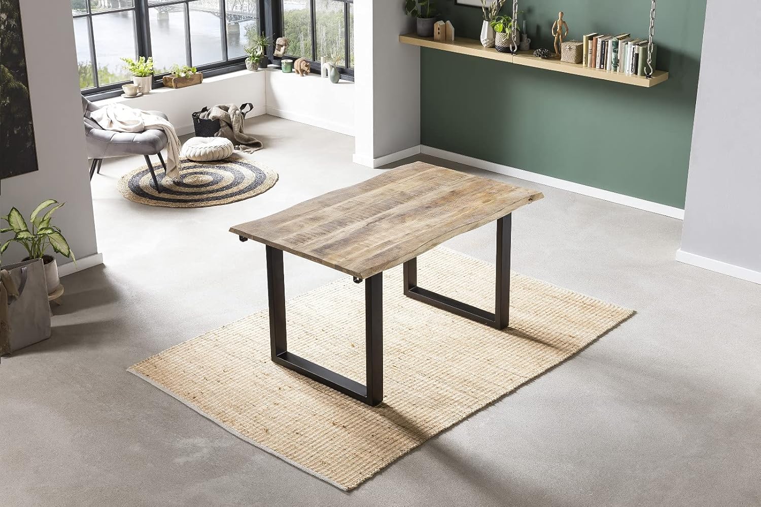 SAM Baumkantentisch 200 (300) x 100 cm Noar, Mangoholz massiv, lackiert & naturfarben, Esstisch mit U-Metallgestell in Mattschwarz, echte Baumkante, inkl. 2 Ansteckplatten