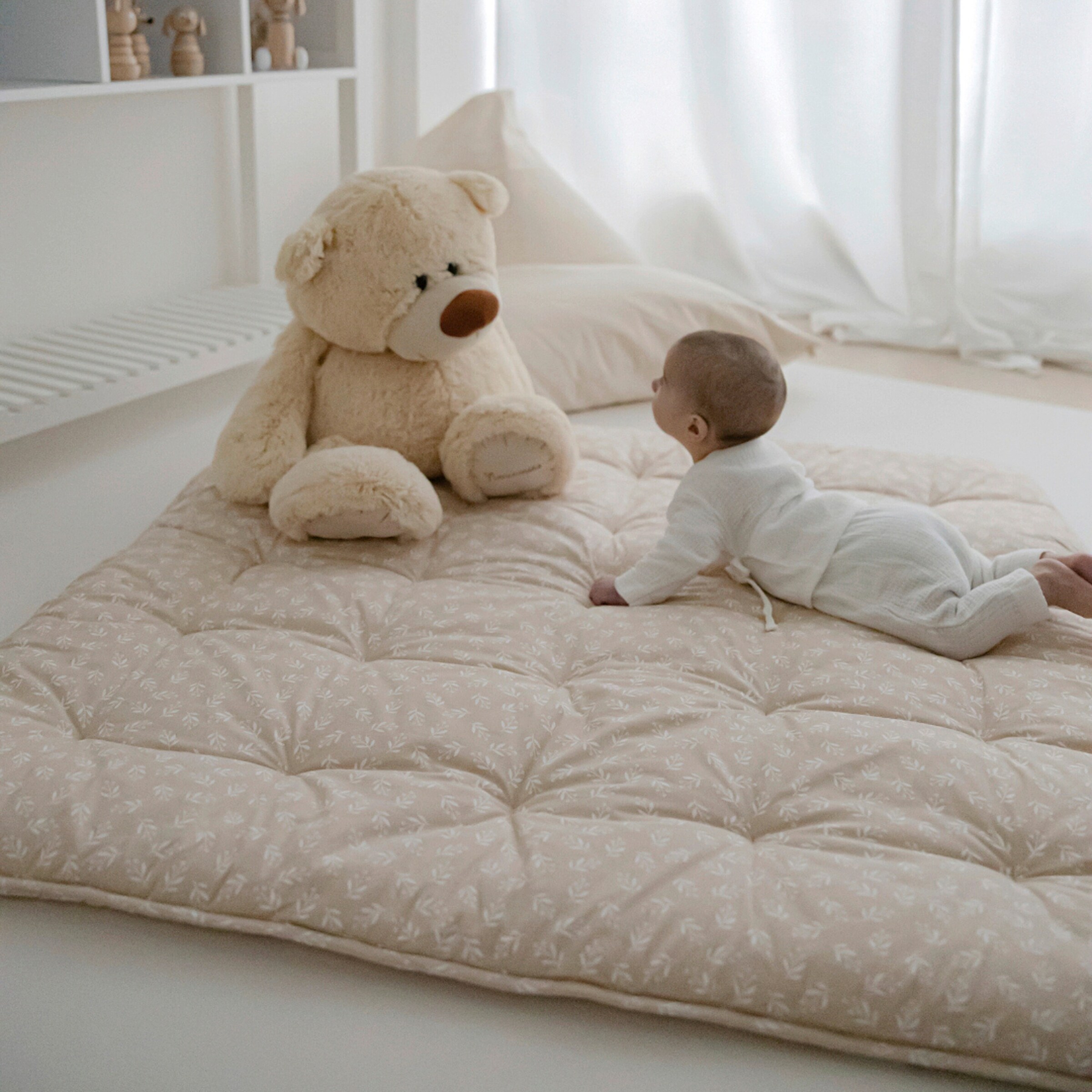 emma & noah Krabbeldecke 120x120 cm Floral Sand