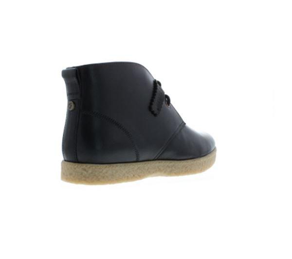 Farah Jonah Chukka Boots