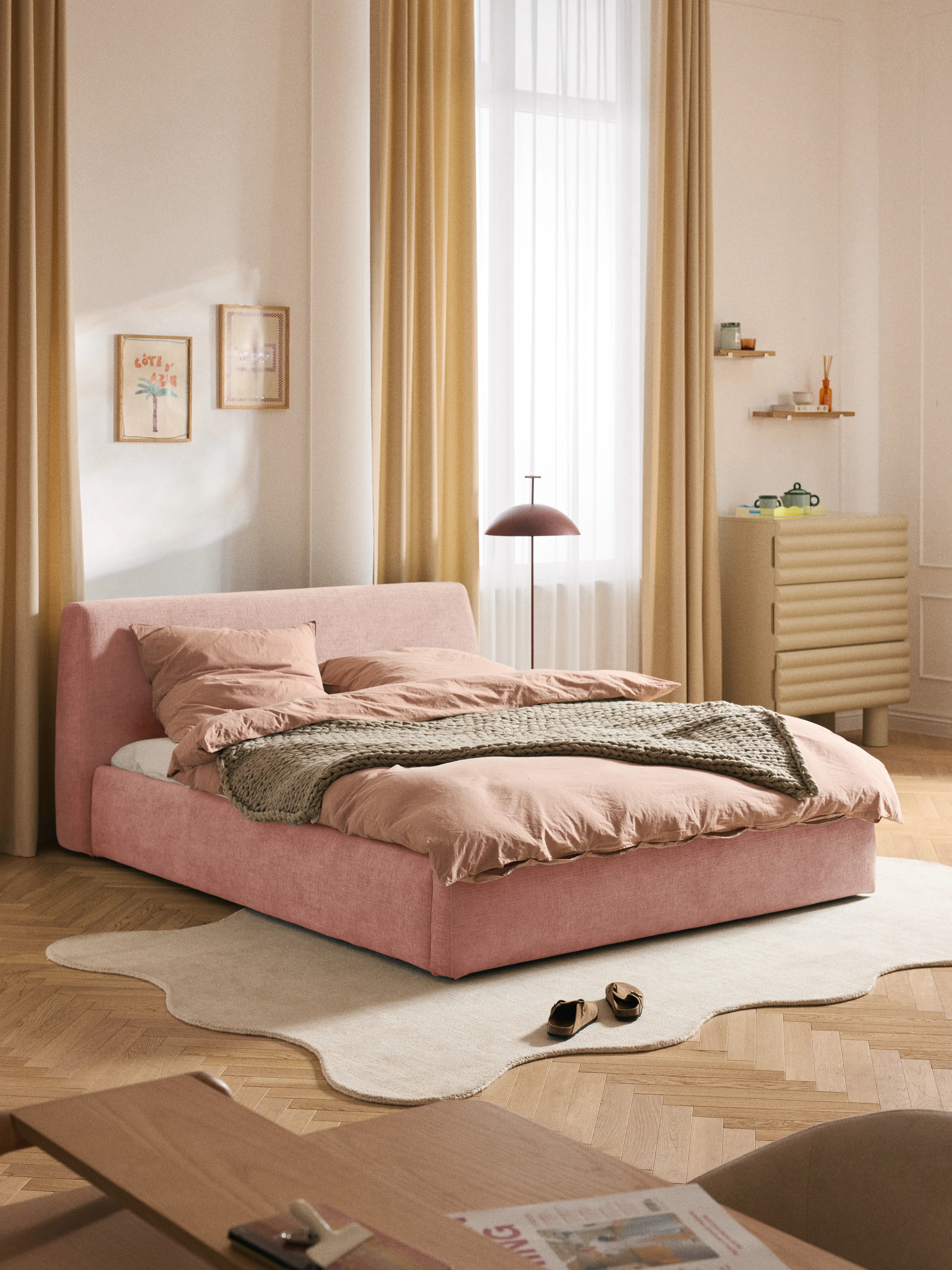Gestoffeerd bed Cloud met opbergruimte