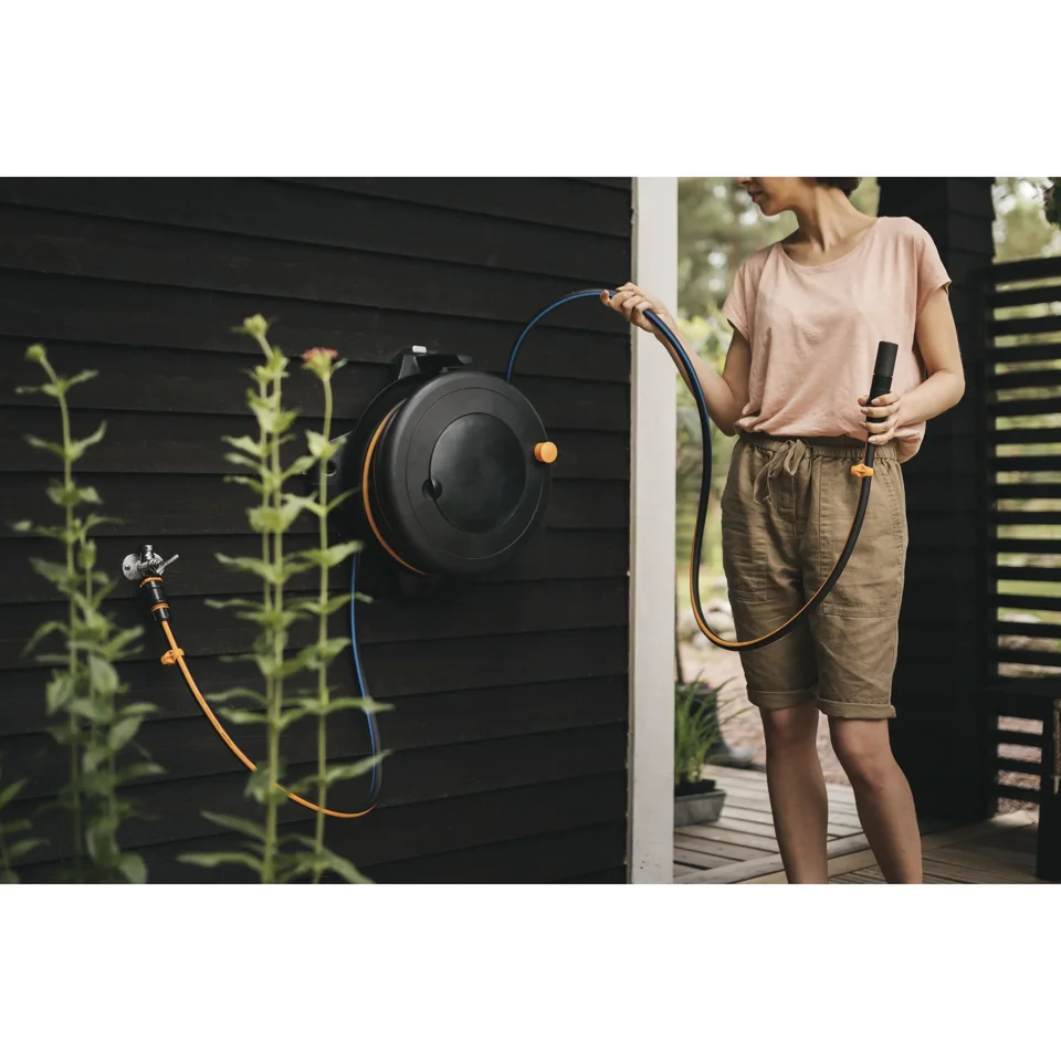 Fiskars Solid Waterwheel M (1/2'') 20m+Wallmount