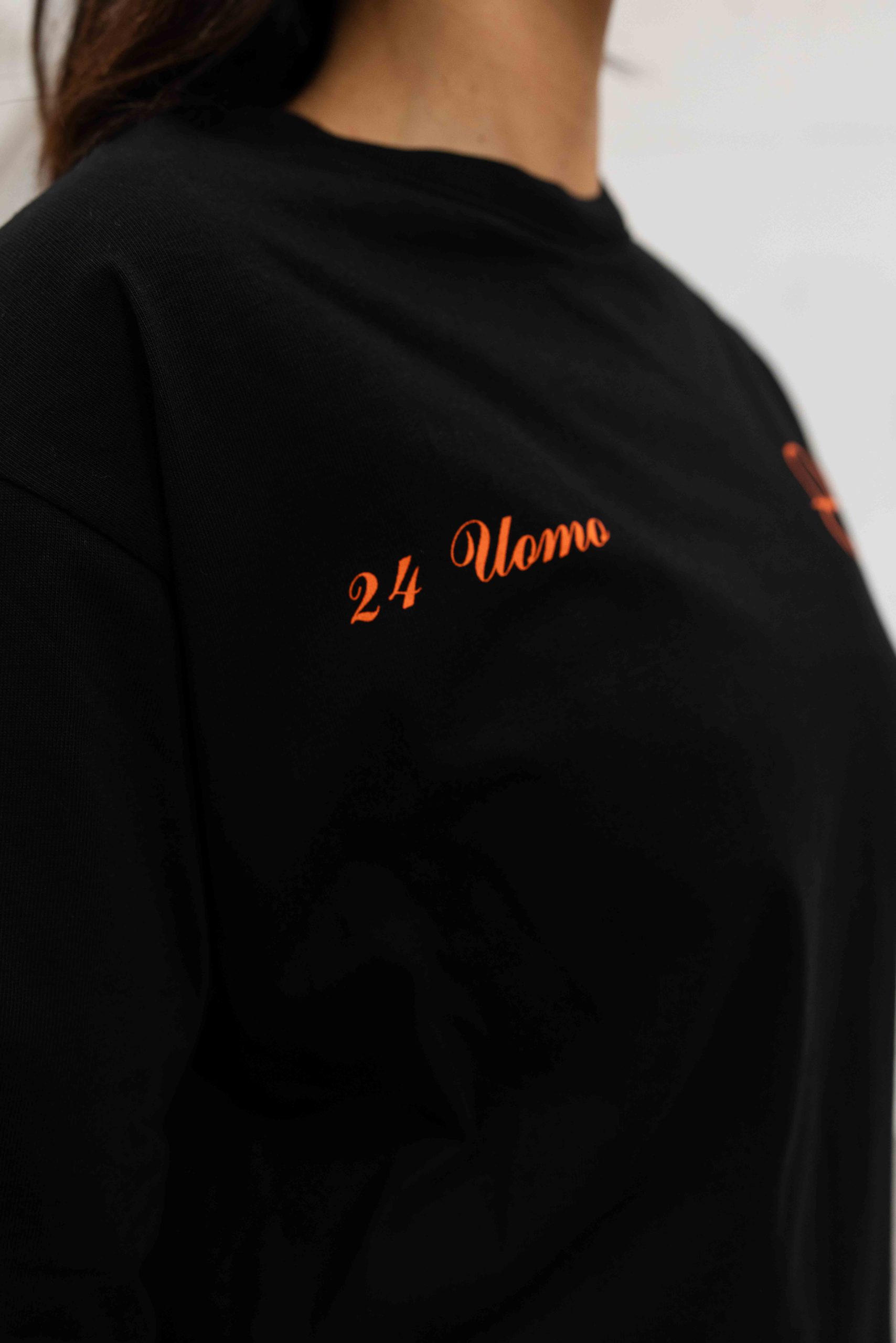 24 Uomo Symbol Longsleeve Shirt Dames Zwart/Oranje