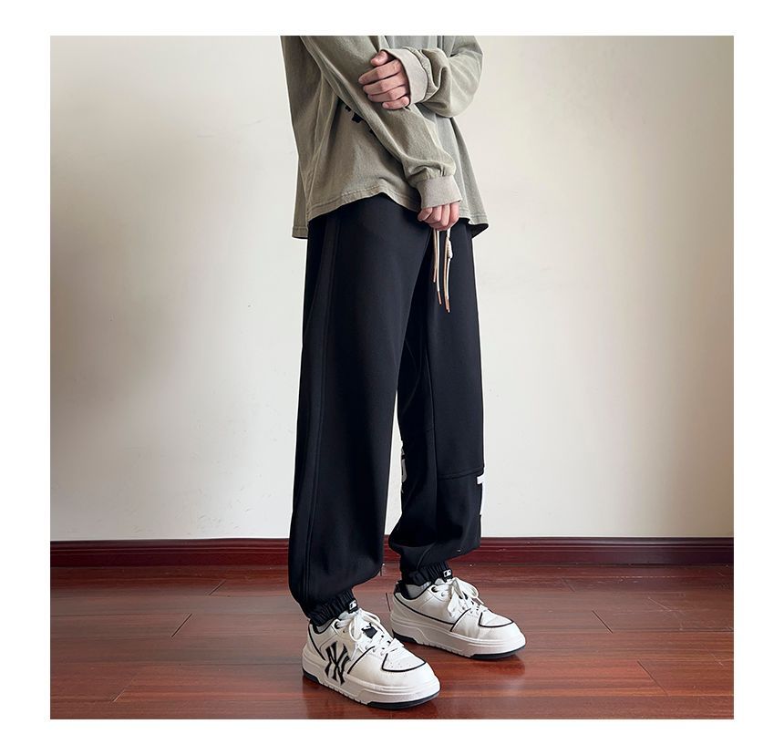 Derbundy - Mid Rise Lettering Sweatpants