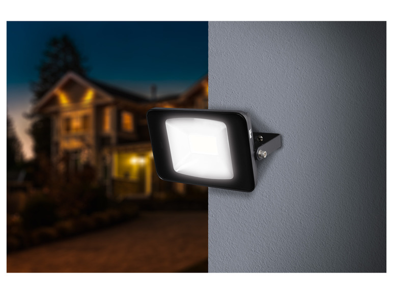 Buitenlamp met sensor