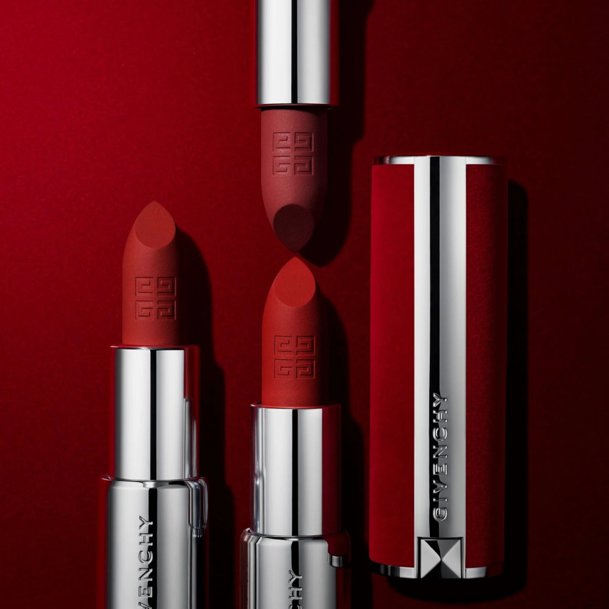 Le Rouge Deep Velvet - Rouge à lèvres fini mat poudré |- 15