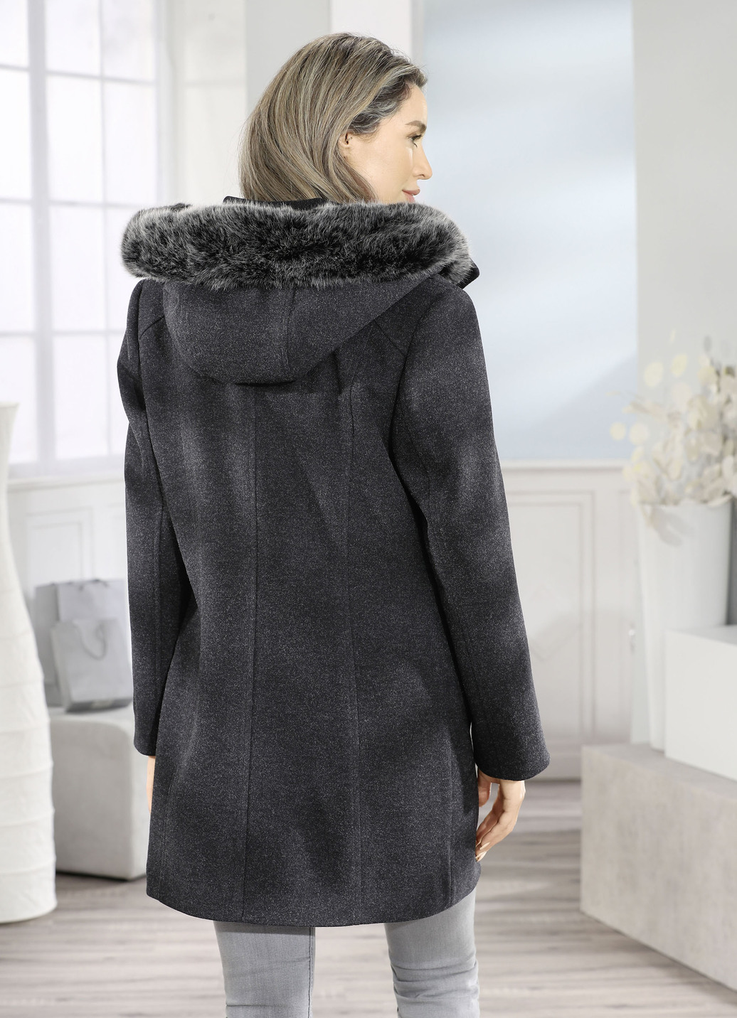 Longjacke mit abnehmbarer Kapuze