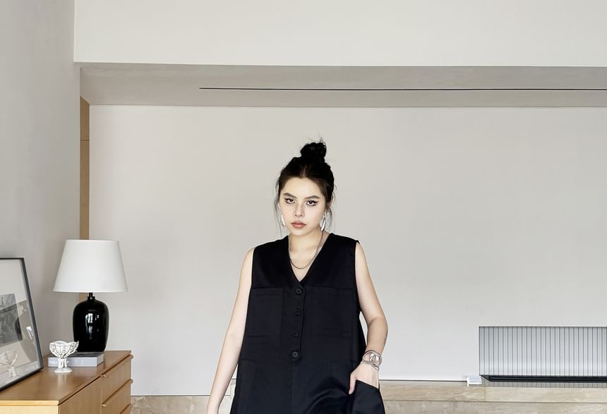 KUMI - Mouwloze V-hals romper