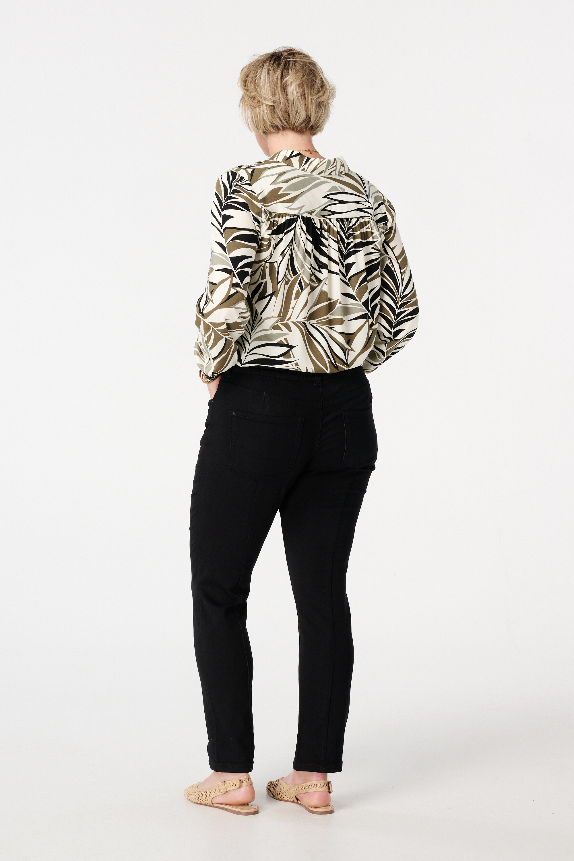 Straight leg jeans met elastische taille Zwart