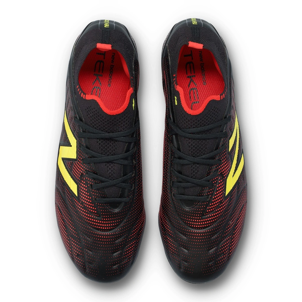 Chuteira New Balance Tekela Elite MG Mulher