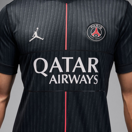 Nike Paris Saint-Germain 4th Shirt 2025/2026