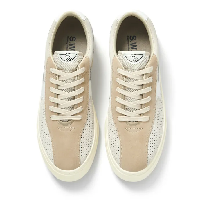 Stepney Workers Club Baskets Dellow S-Strike Track | Beige
