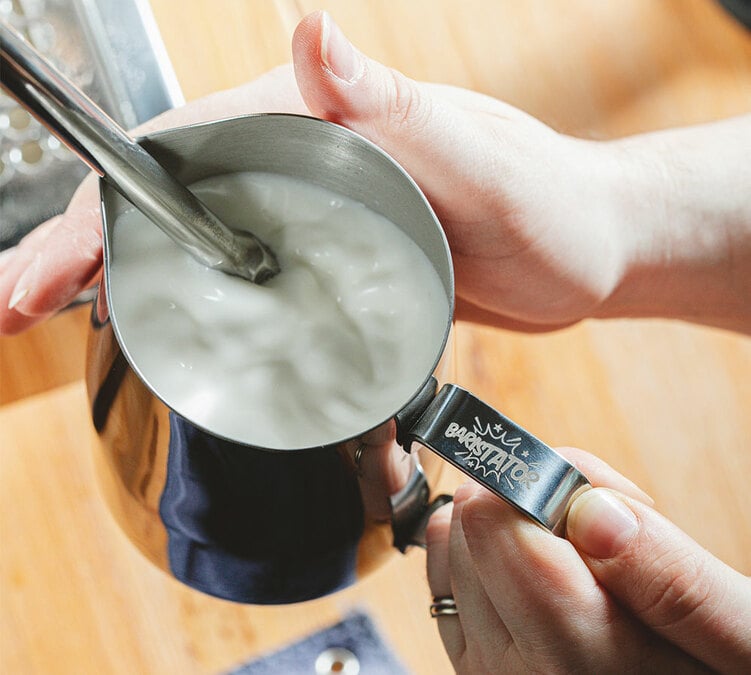 Pichet à lait BARISTATOR en inox 60 cl