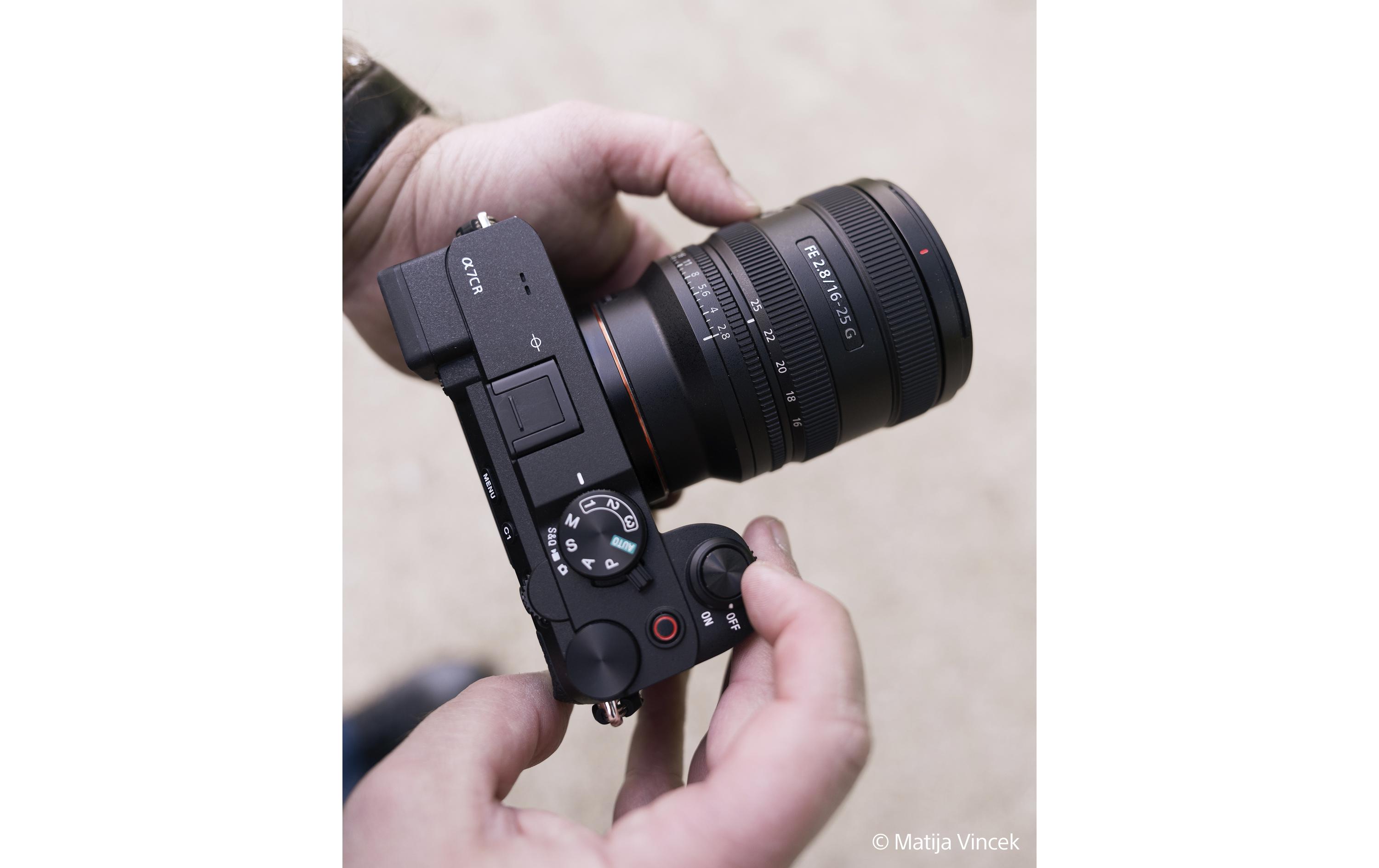 Zoomobjektiv FE 16-25mm F/2.8 G Sony E-Mount<br>Vollformat-Weitwinkelzoomobjektiv (SEL1625G)