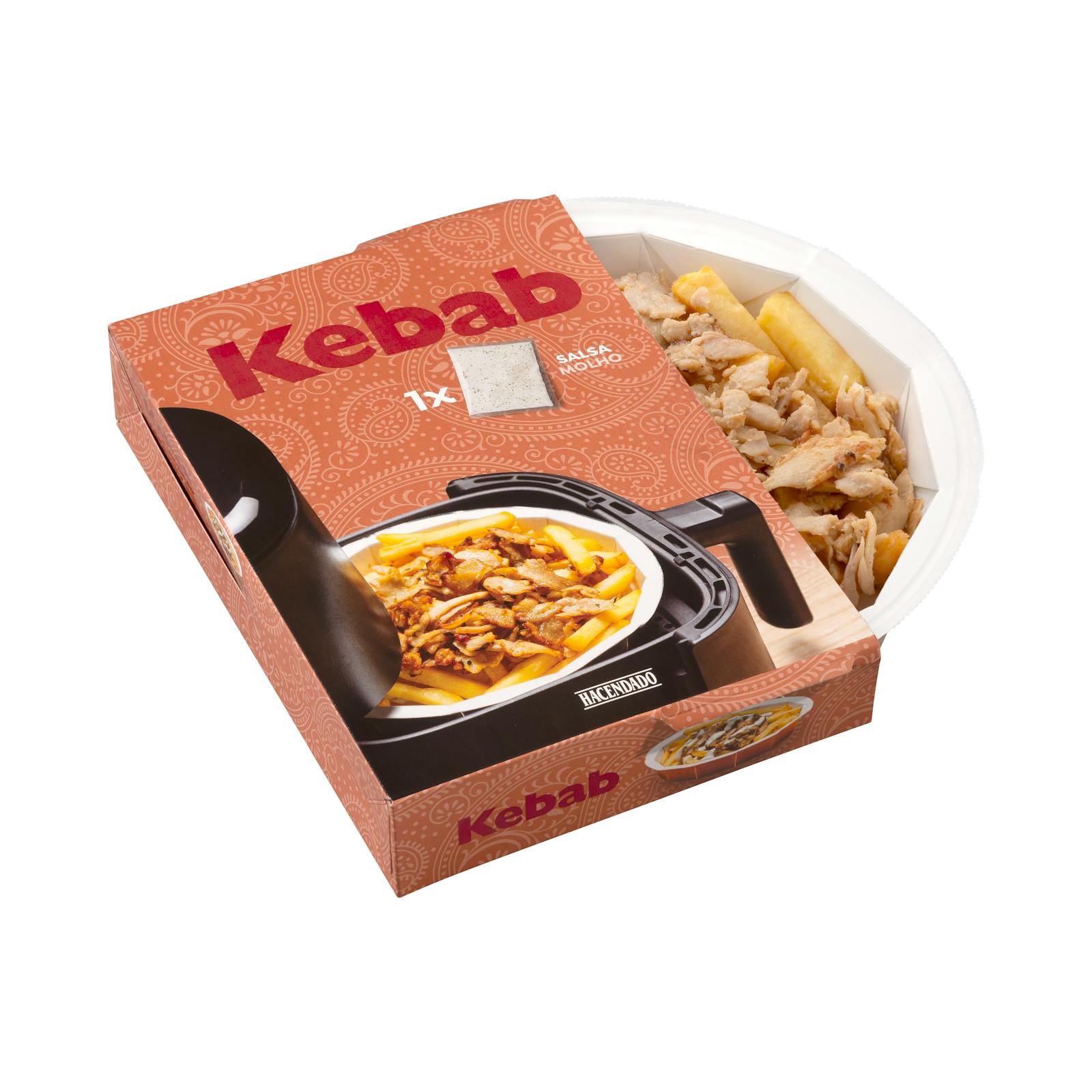 Frites avec viande de kebab et sauce Hacendado