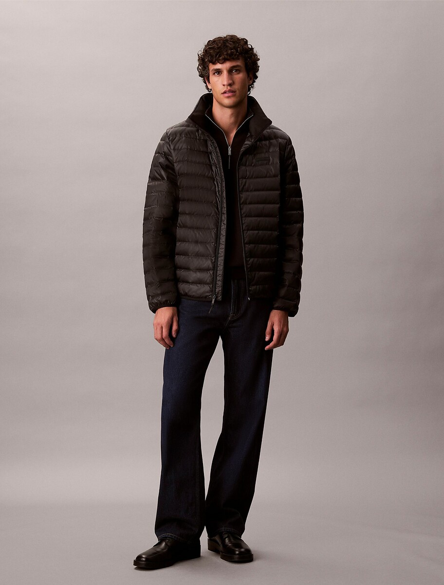 CALVIN KLEIN<br>Jaqueta de plumas com gola alta