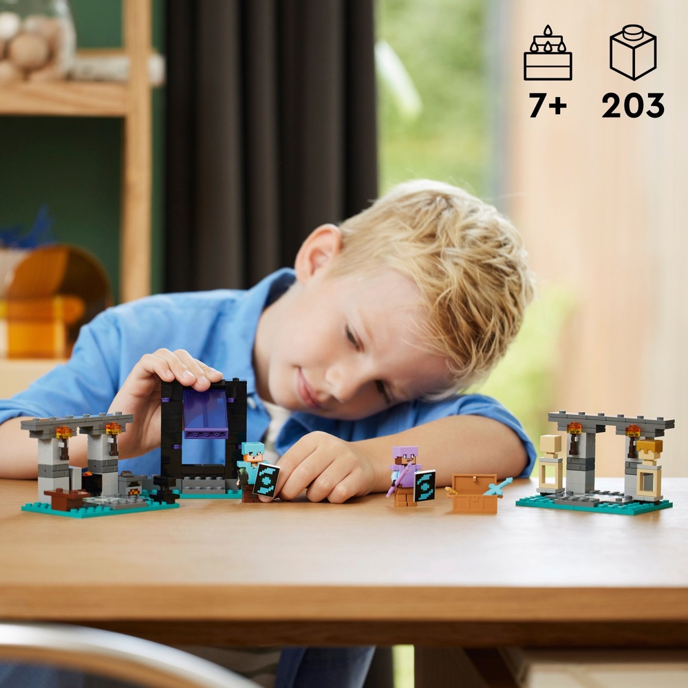 LEGO Minecraft 21252 Die Waffenkammer Spielzeug mit Spielfiguren