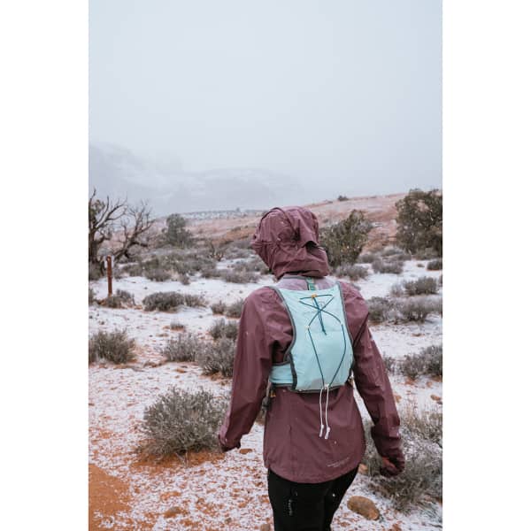 Sac trail ULTIMATE DIRECTION RACE VESTA 6.0 ICE BLUE