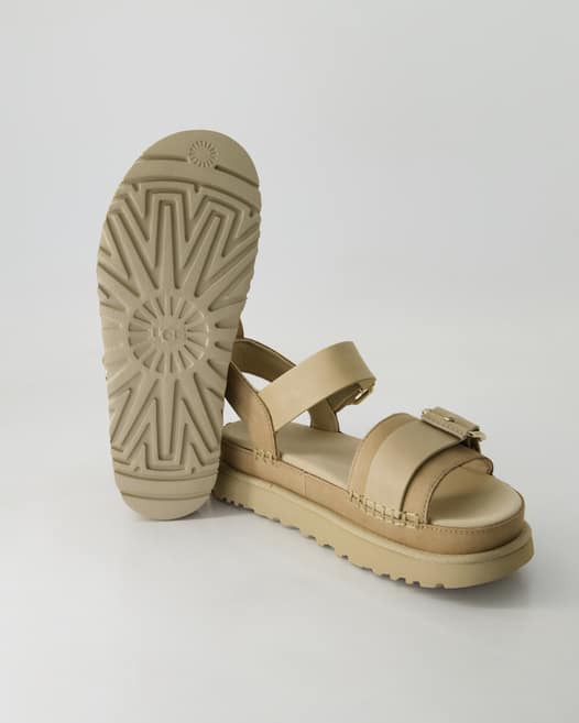 UGG W Goldenstar Villa Sandalen in Beige
