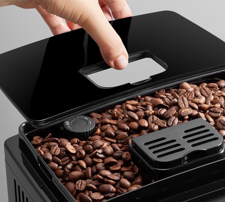DELONGHI Magnifica ECAM 22.140.B - Garantie 3 ans Coloris:Noir