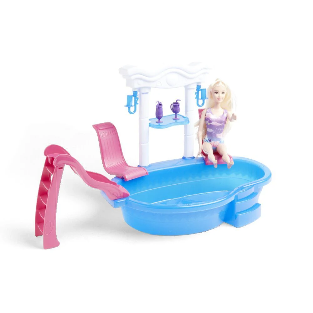 Poupée Elly avec accessoires piscine