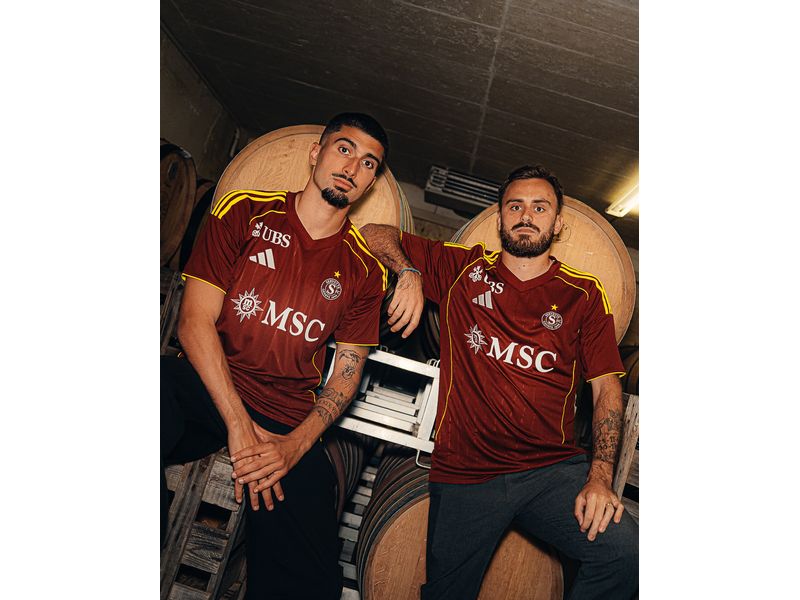 Servette FC Jersey Home 25/26 M, Rot Heimtrikot des Servette FC für die Saison 2025/26