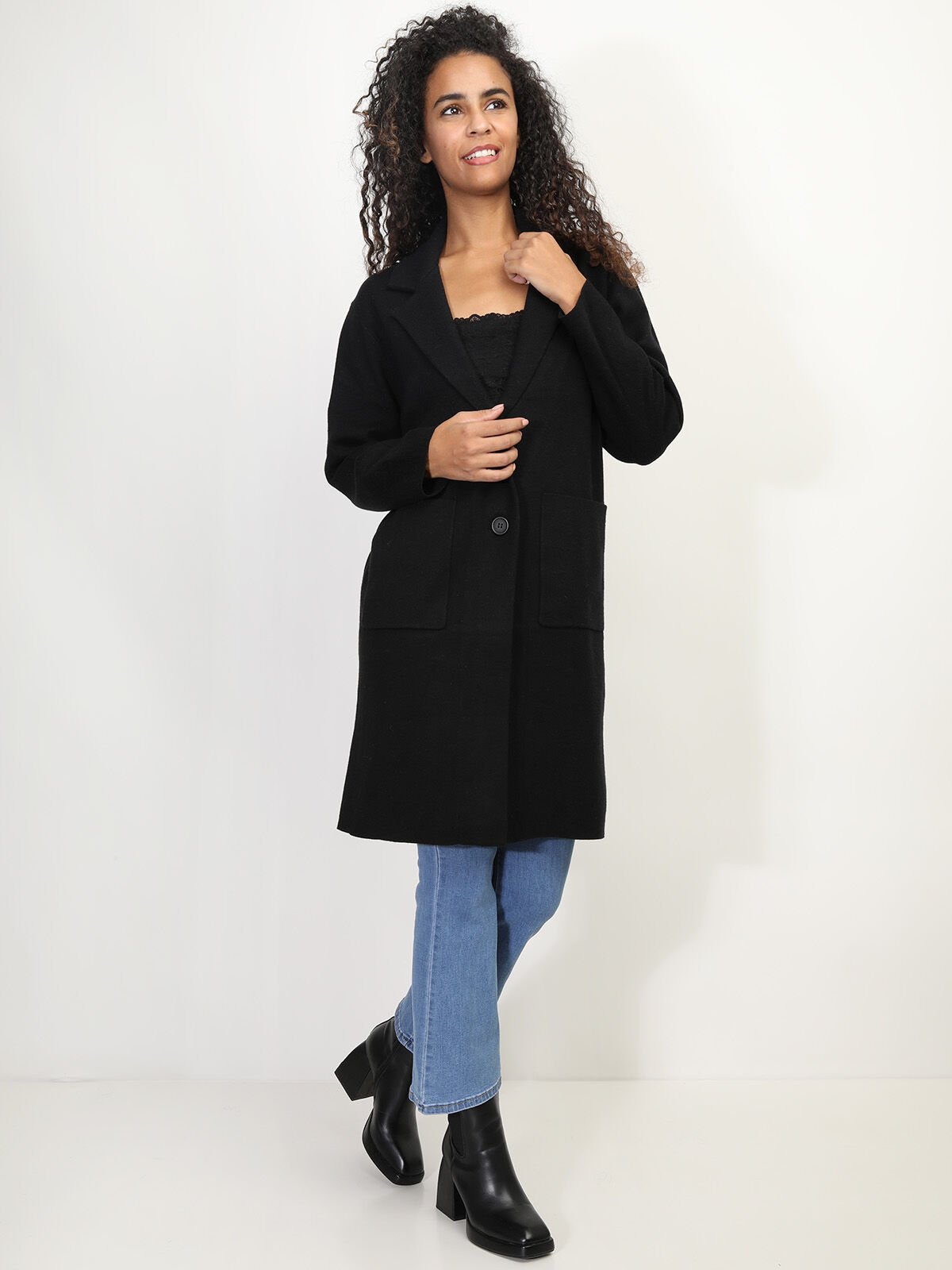 Gilet mi-long avec poches et revers de col- Noir