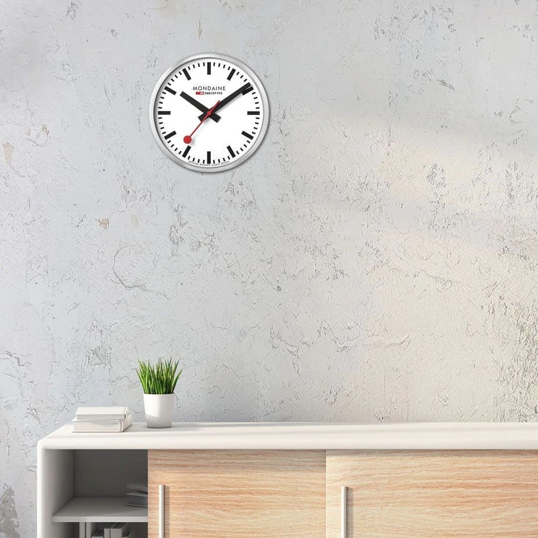 Mondaine Wanduhr Silbrig Ø 40cm
