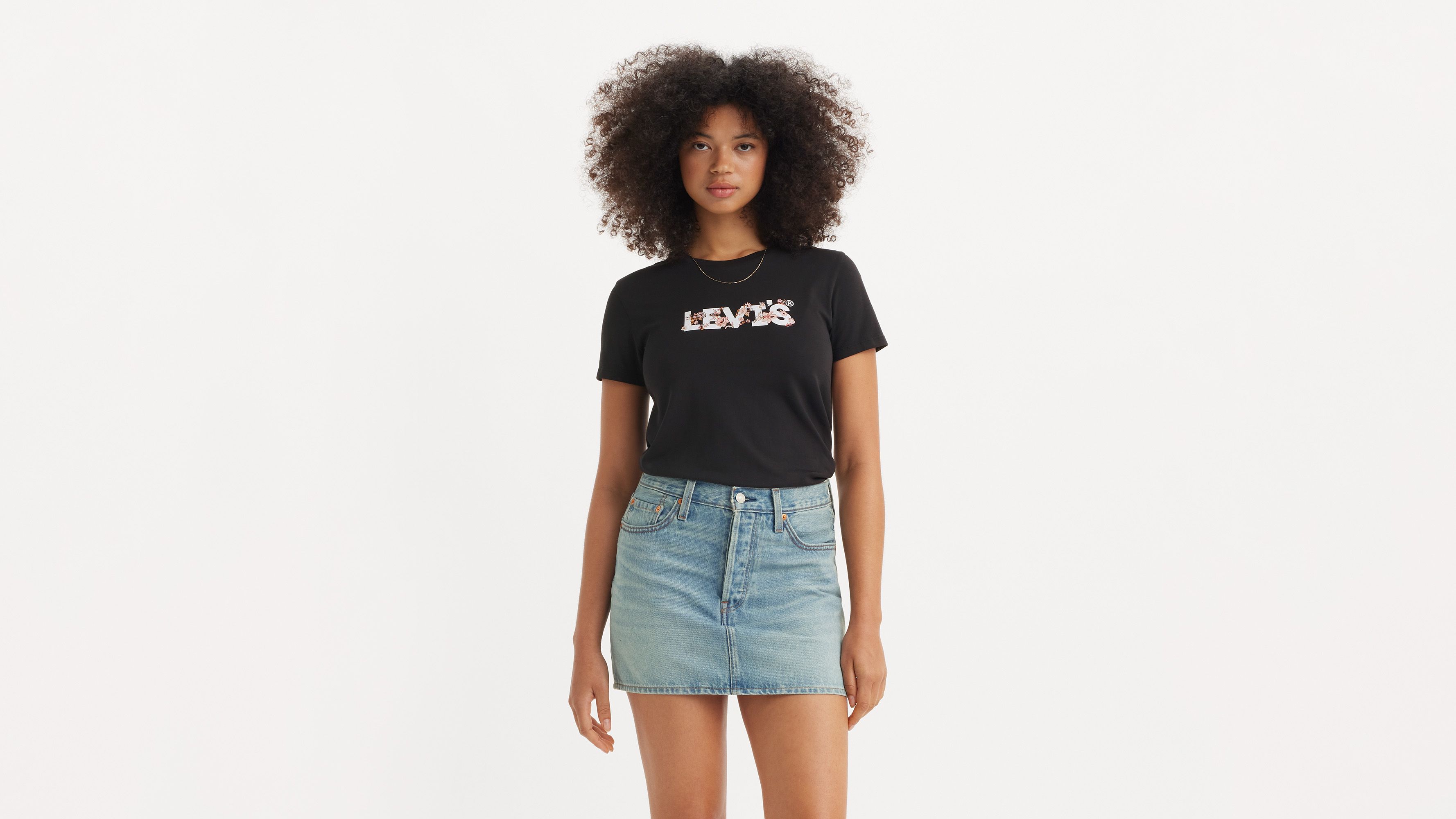 The Perfect Tee - Tapestry Floral Bw Fill Caviar - Black