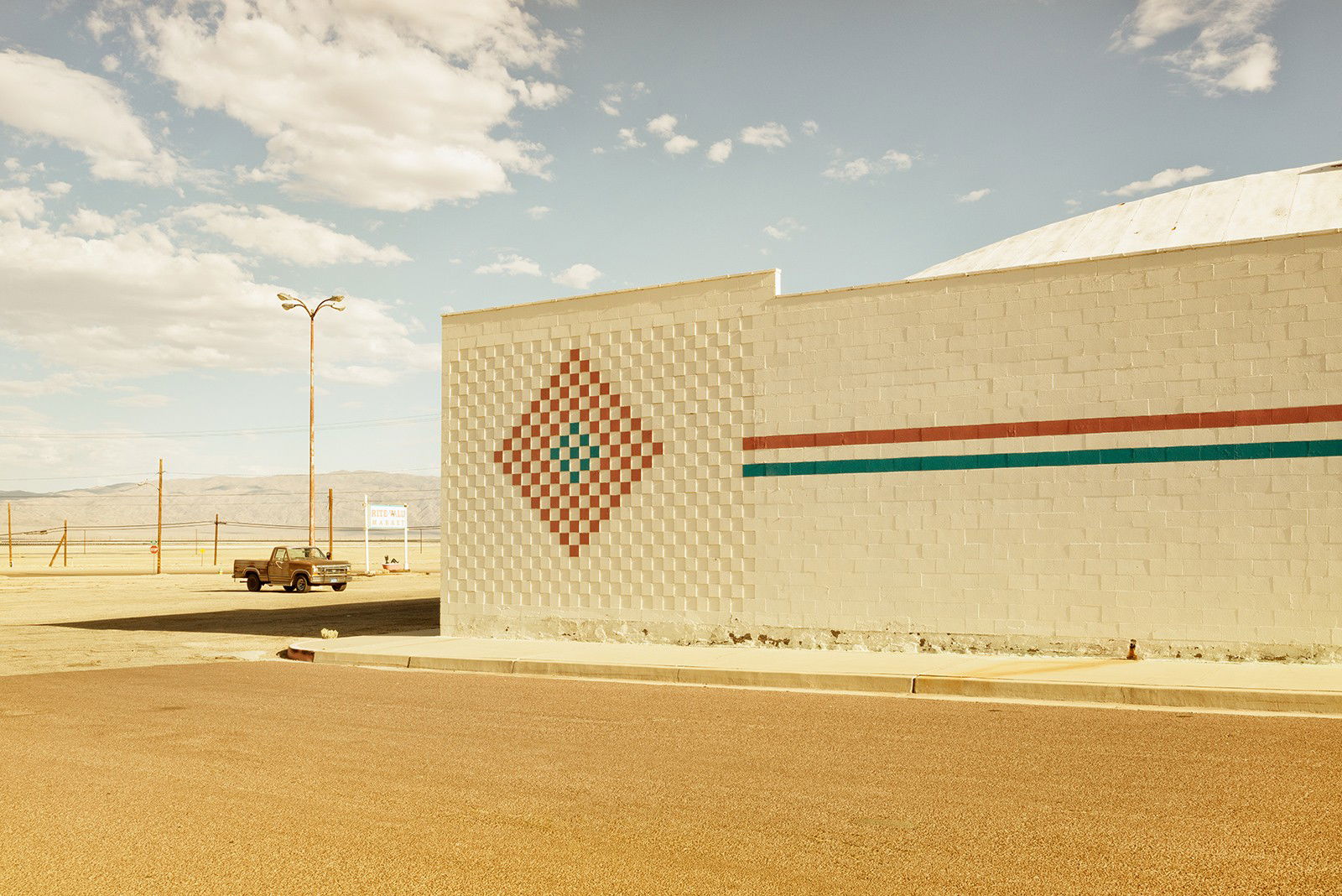 Red Line by Sarah Johanna Eick - Limited Edition. Edition of: 150. Signed.