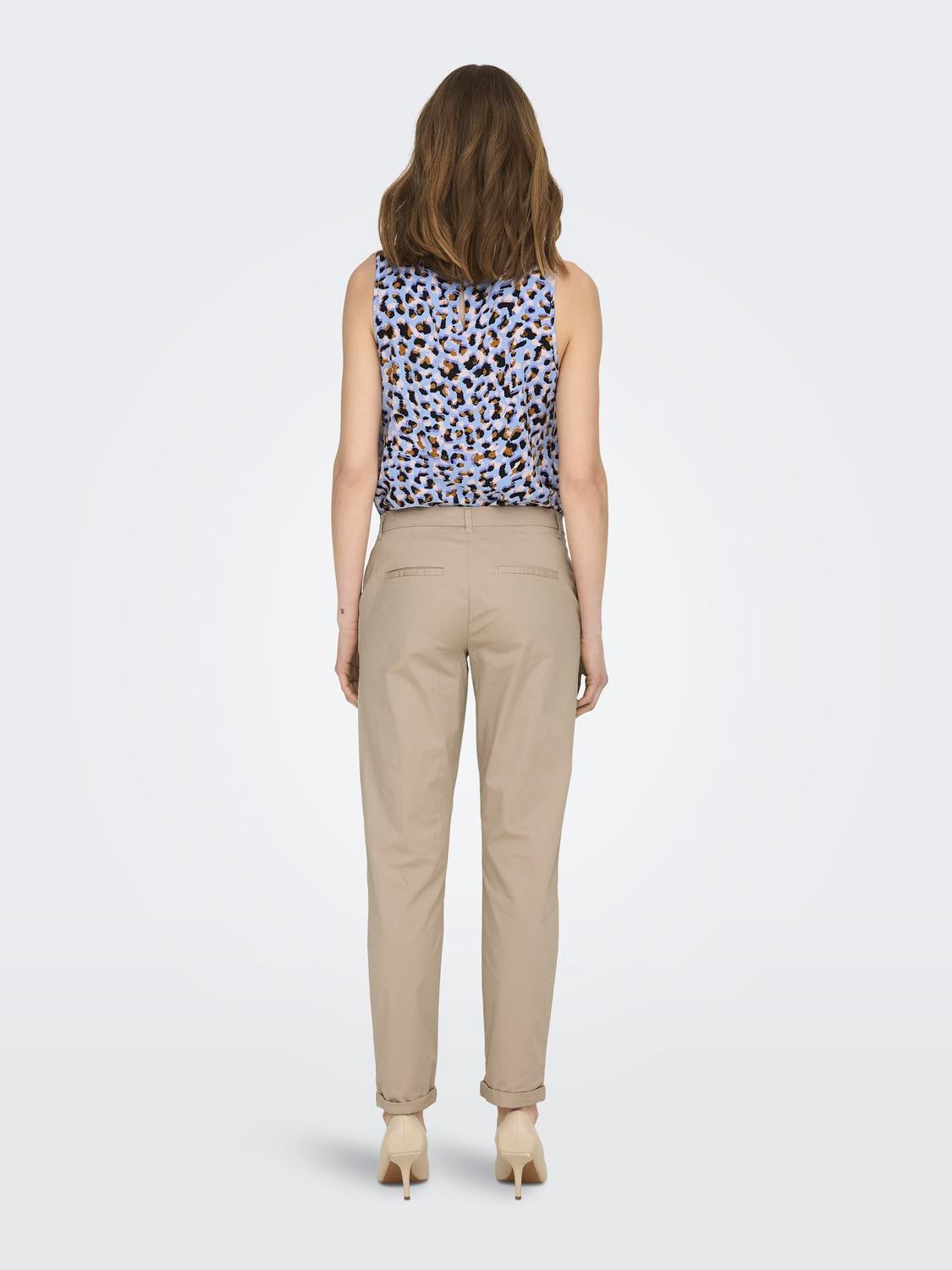 ONLBIANA Normal geschnitten Chino Hose Oxford Tan