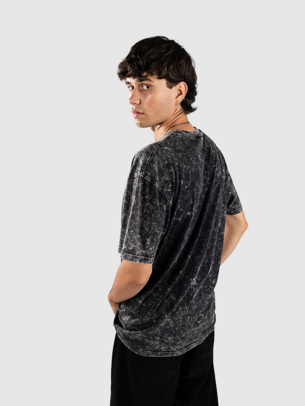 Santa Cruz Chrome Space Hand T-Shirt black acid wash