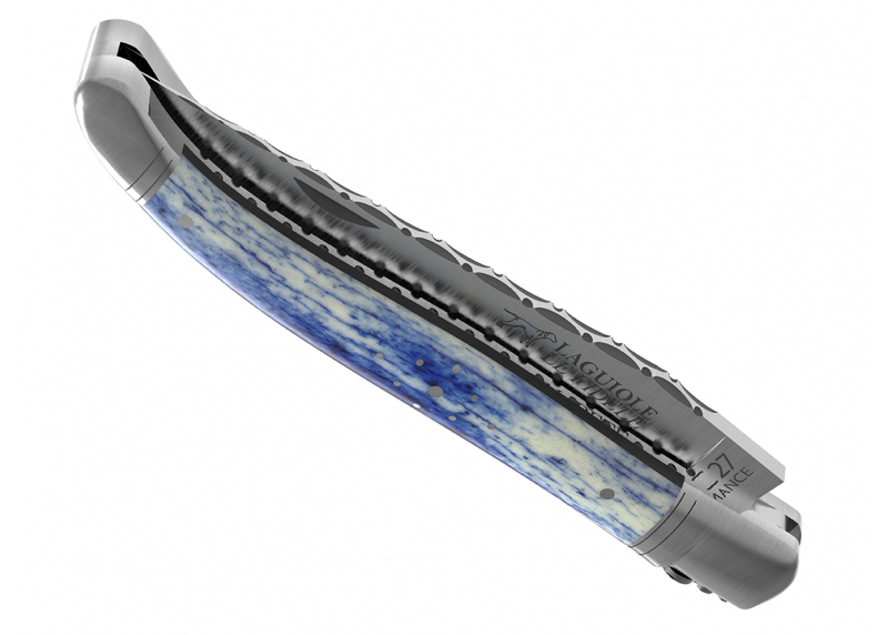 Couteau Laguiole prestige avec un manche en os de girafe teinte bleu et mitres en acier inoxydable