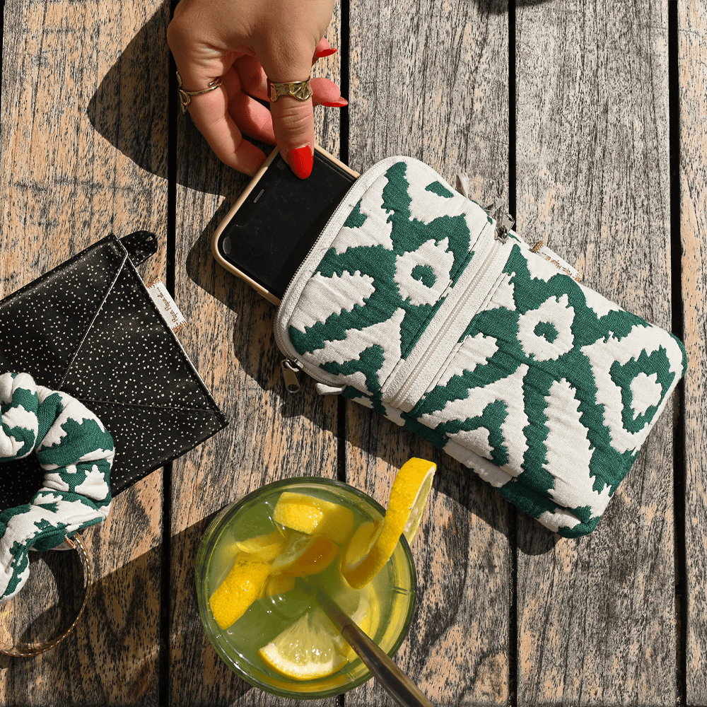 Pochette Téléphone Matelassée Jacquard Vert