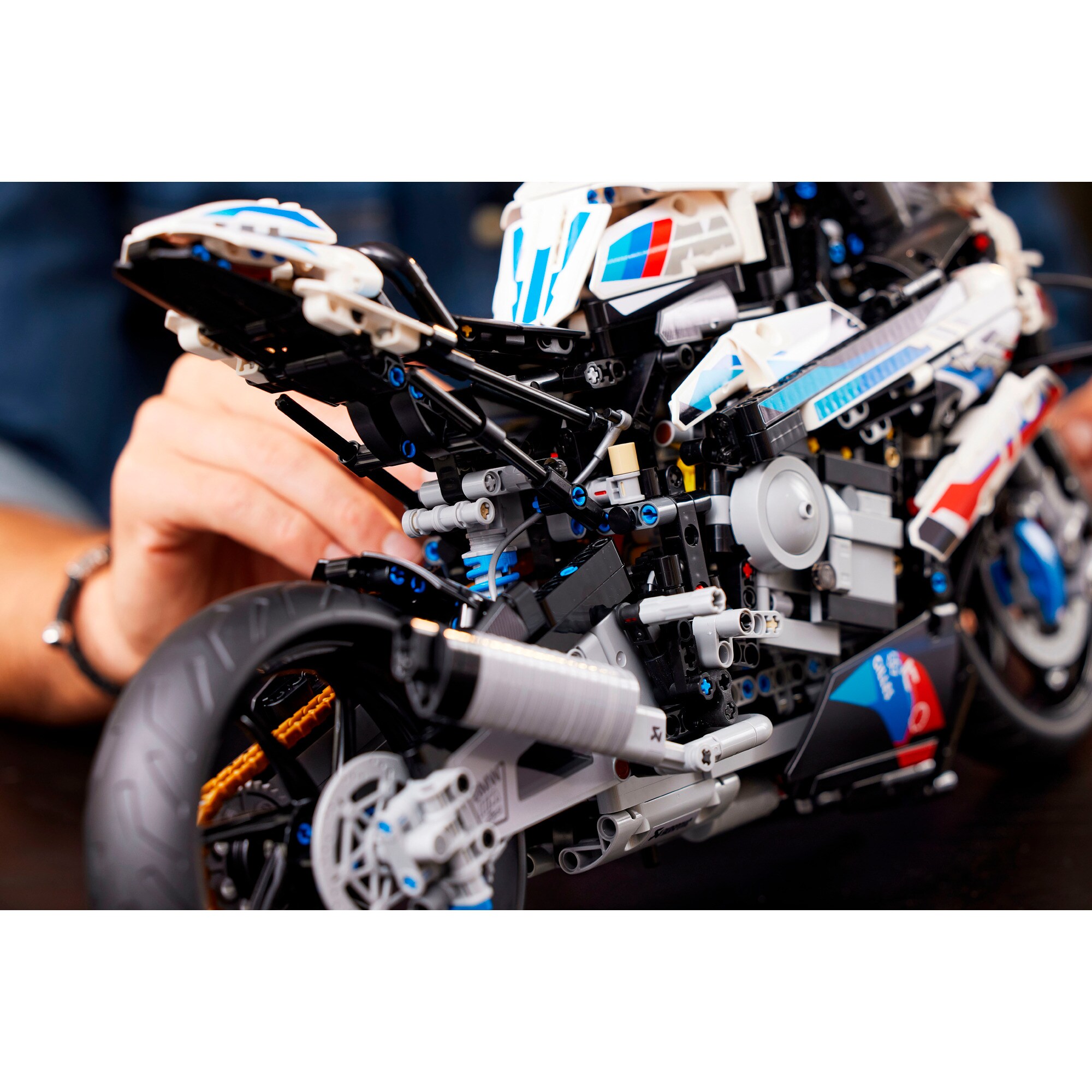 LEGO Konstruktionsspielzeug Technic BMW M 1000 RR
