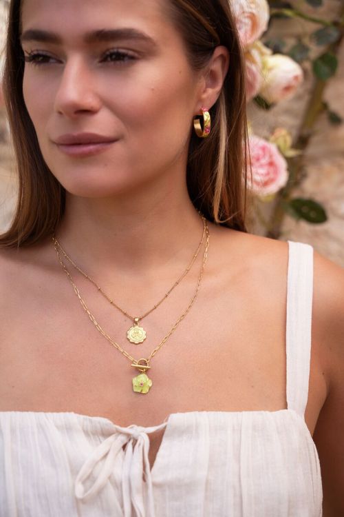 Casa fiore ketting met goudkleurige bloemen hanger