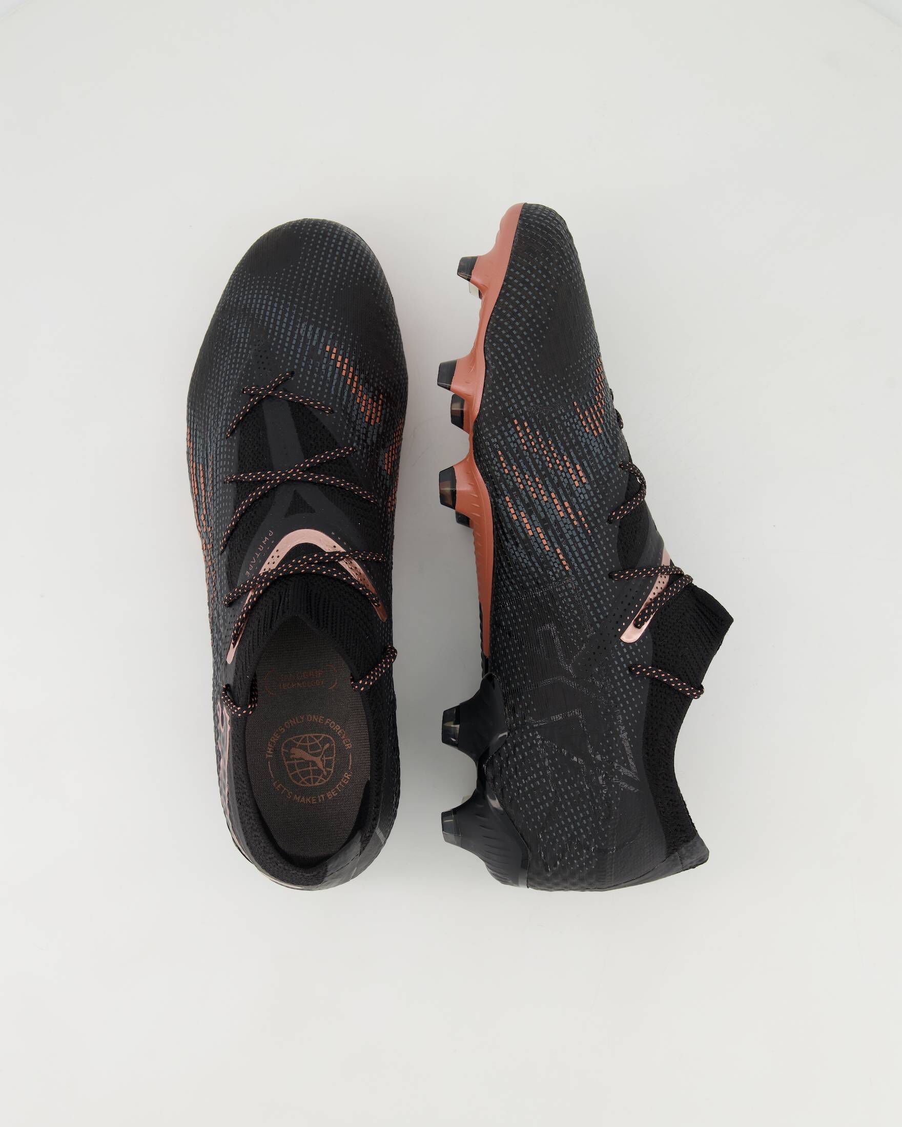 Puma| Fußballschuhe FUTURE 7 ULTIMATE FG/AG Low