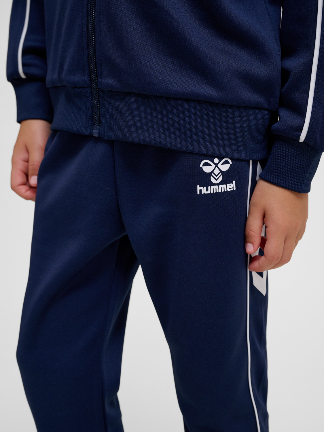 hmlTRACK TRACKSUIT