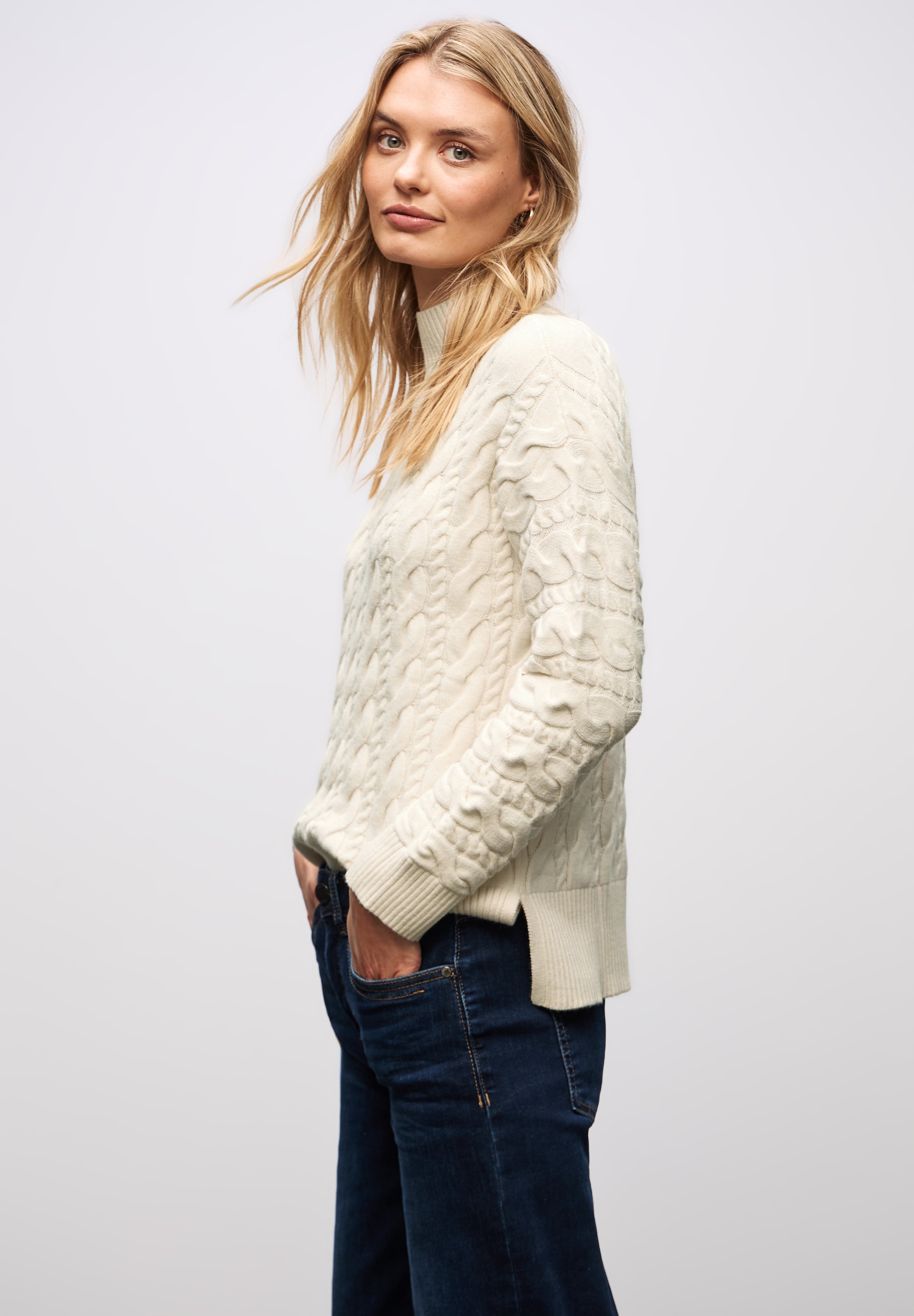 STREET ONE Rollkragenpullover , mit Zopfmuster