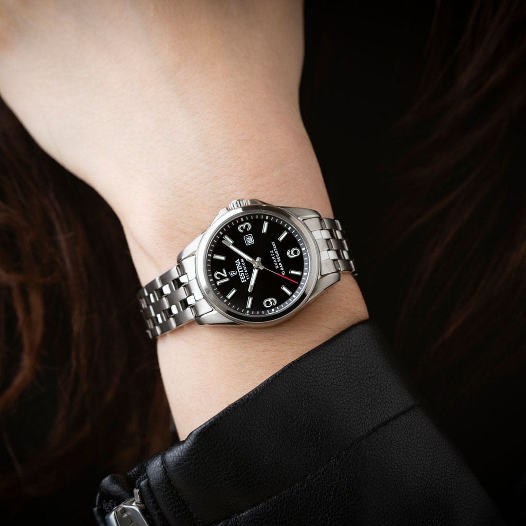 Festina Titanium Date 31mm