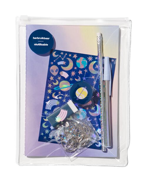 accessoires d'écriture dans une trousse 22.4x16.5