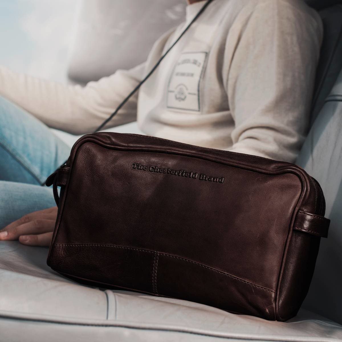 The Chesterfield Brand Wax Pull-up Toilettas Stefan Bruin