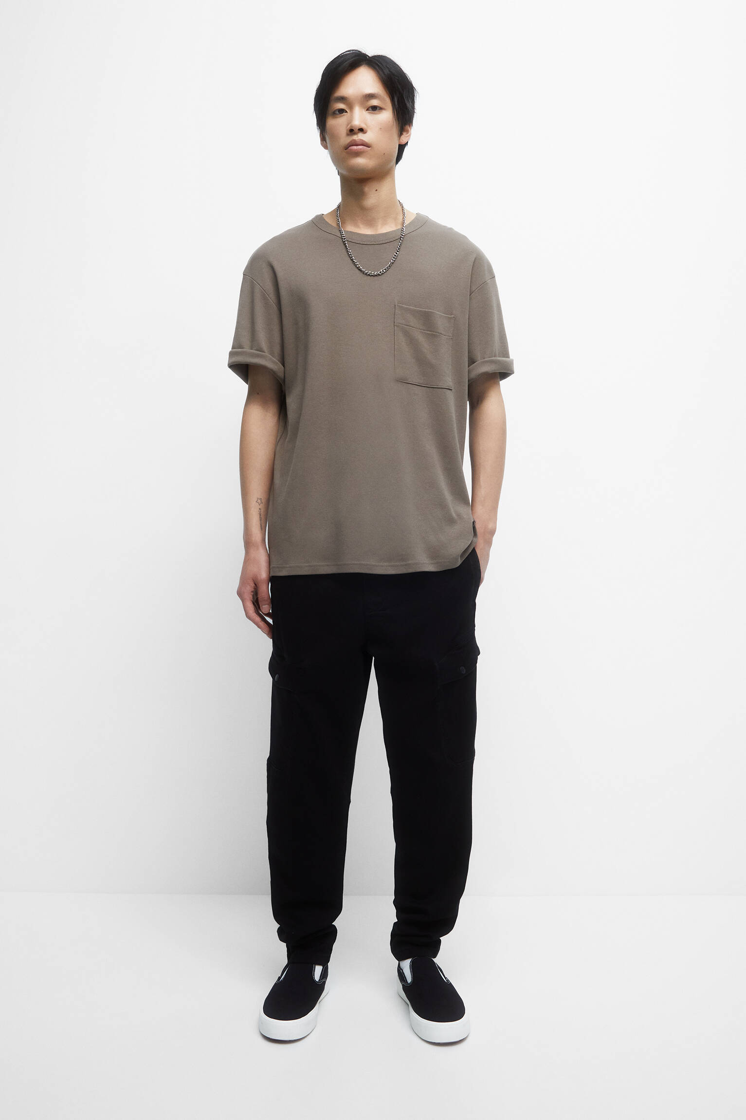 Calça jogger cargo de malha macia - preta