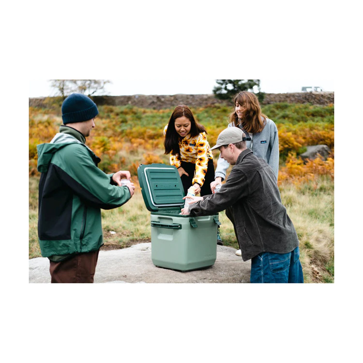 Stanley The Cold For Days Outdoor Cooler 28.3L green