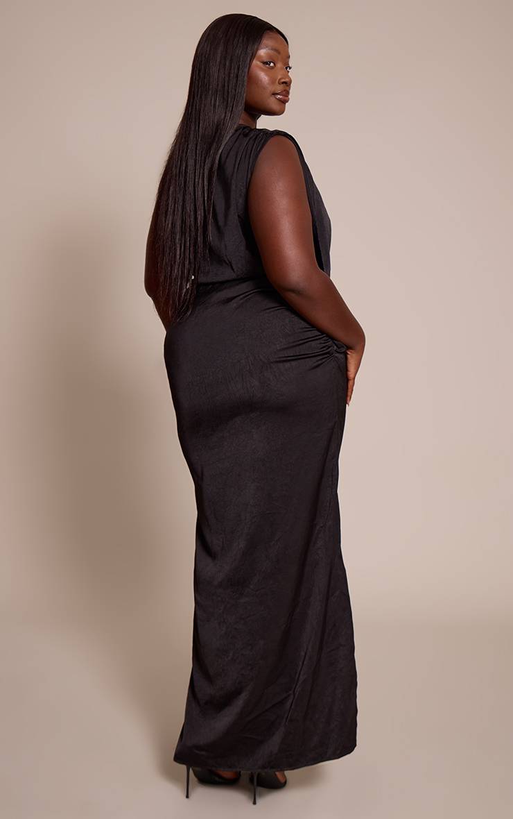 Noir Robe Maxi Grande Taille En Satin Froissé À Col Bénitier