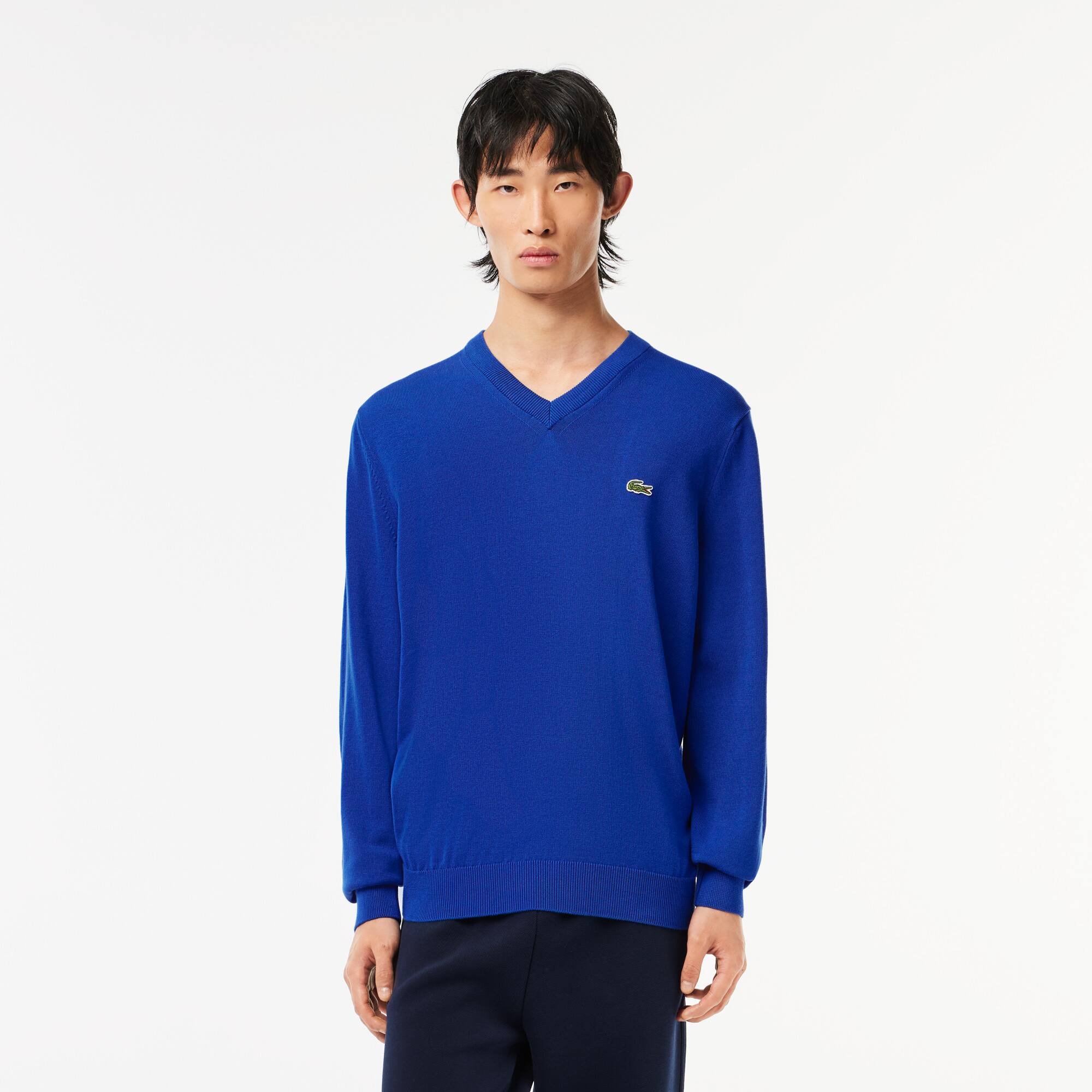 Pull à col V en coton biologique uni Pullovers - Bleu - Lacoste - Homme