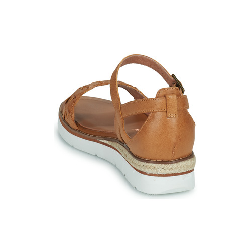 Karston - KIRIA - Camel