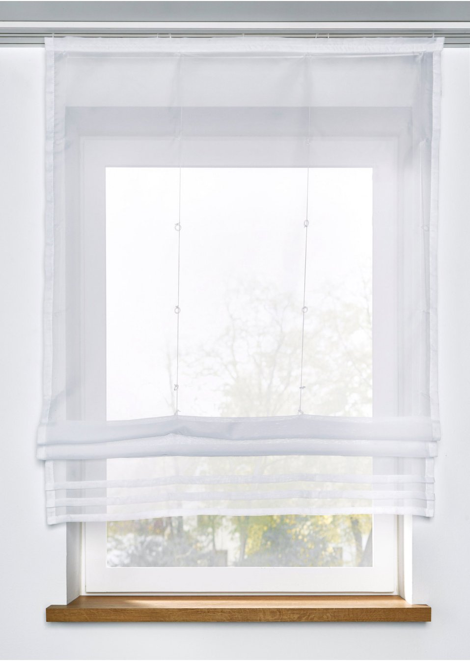 Store bateau transparent avec plis